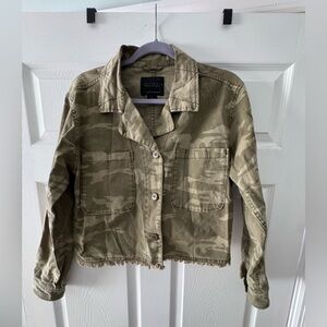 Sanctuary Olive Green Camouflage Jacket
Size S